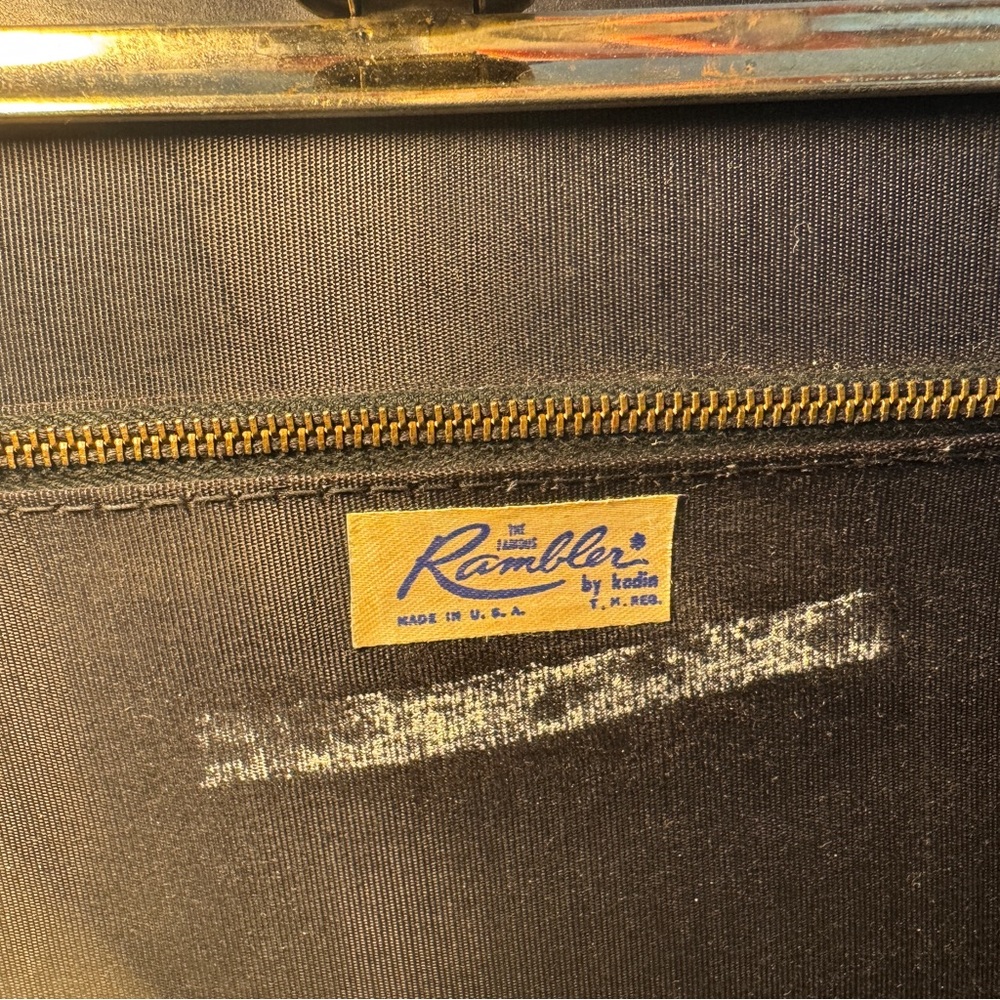 Vintage 1960s Rambler by Kaden Black Leather Handbag - Picture 7 of 16
